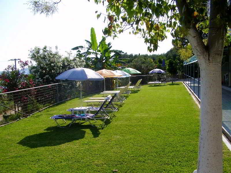 Rosa'S Beach Studios Lourdata  Exterior foto